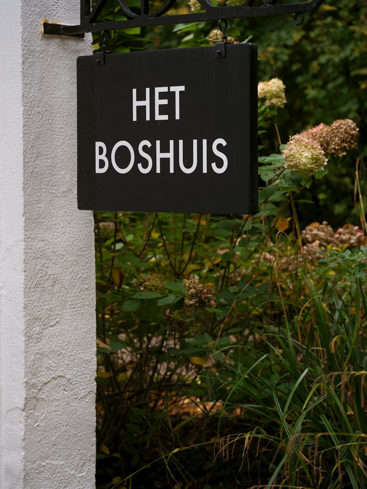 Essentiële Fouten bij het Gebruik van Parfum en Hoe Ze te Herstellen - FragranceGems